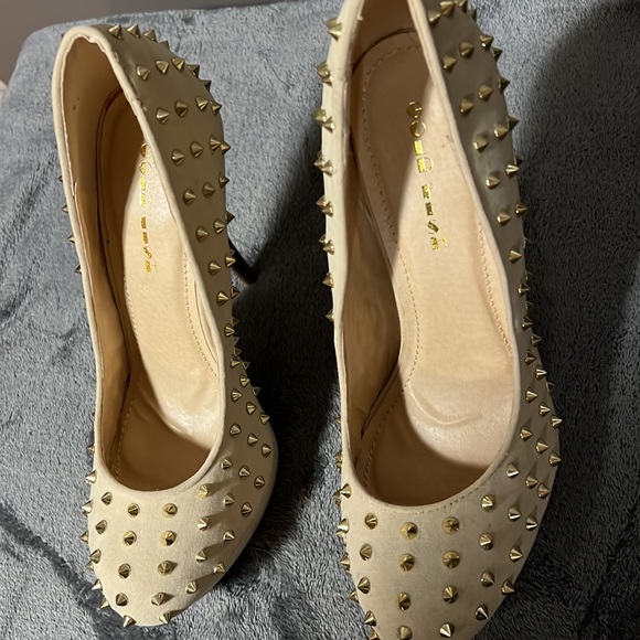 Worn Once Tan Heels with Gold Spikes - Picture 3 of 9